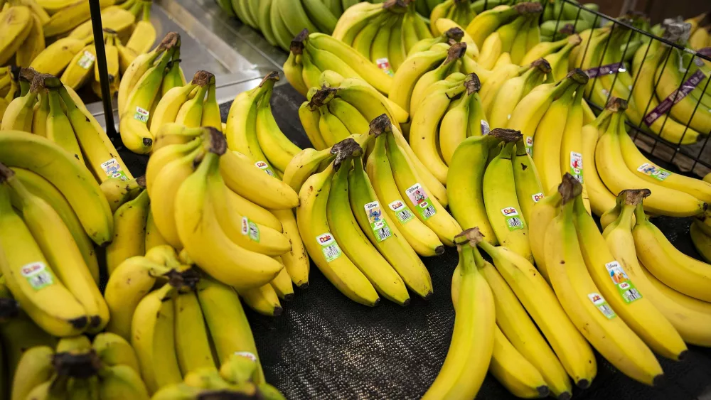 Expect shortages of bananas, booze, chocolate and cherries if there's a long port strike