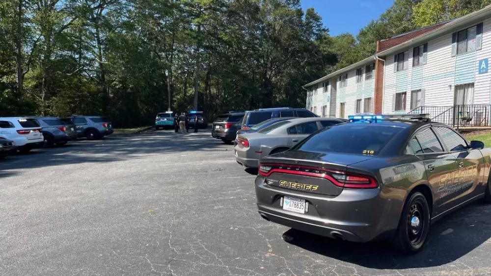 1 person dead, child rushed to hospital after shooting at South Carolina apartment complex