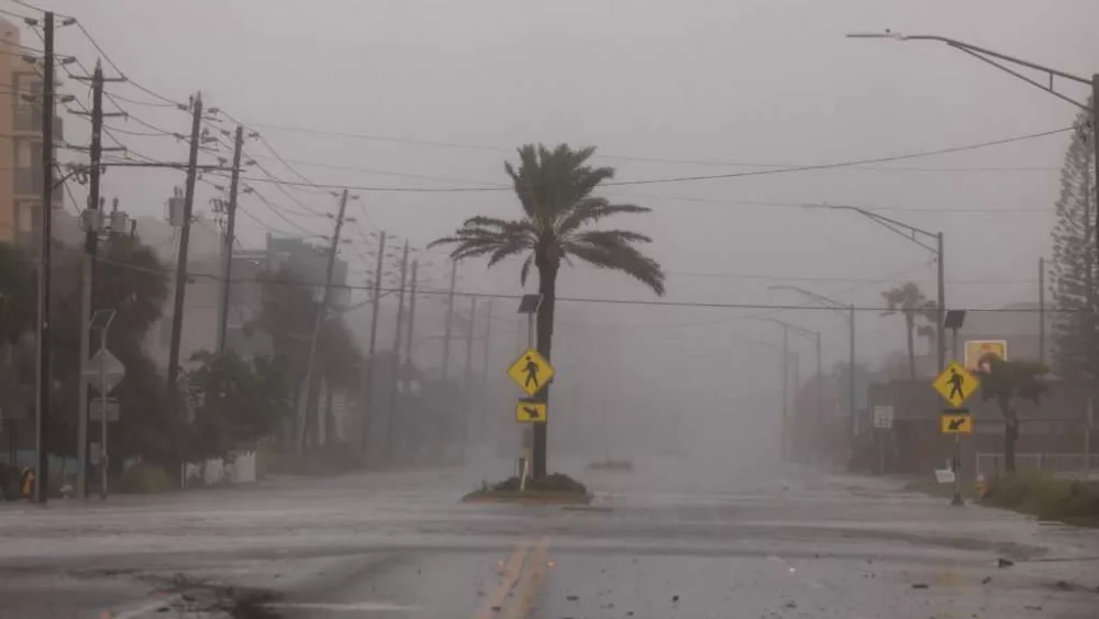 Should a Category 6 be added to the Saffir-Simpson Hurricane scale?