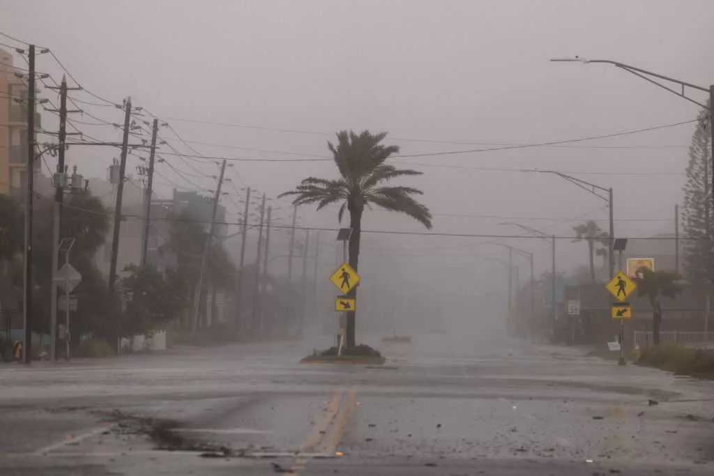 Should a Category 6 be added to the Saffir-Simpson Hurricane scale?
