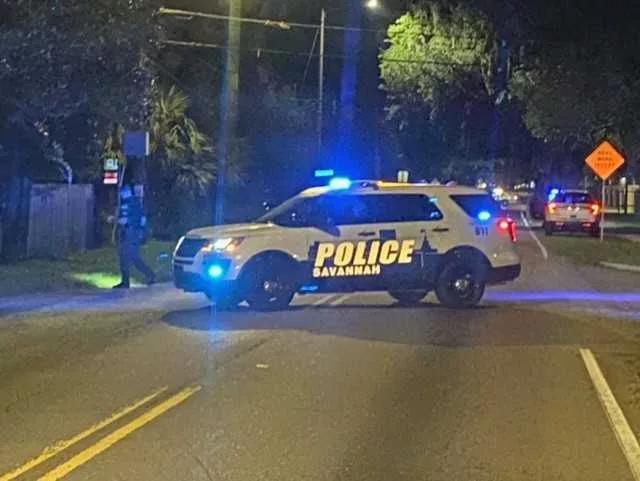 Shooting leaves man injured in Savannah Wednesday morning