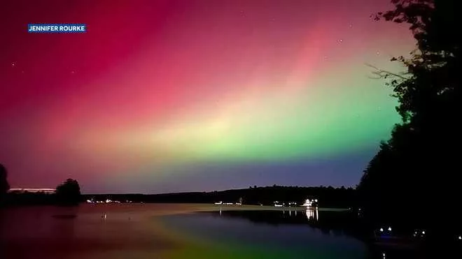 Stunning photos show Northern Lights glowing across the US