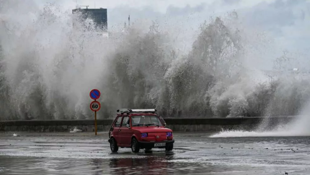 Experts warn 'crazy busy' Atlantic hurricane season is far from over