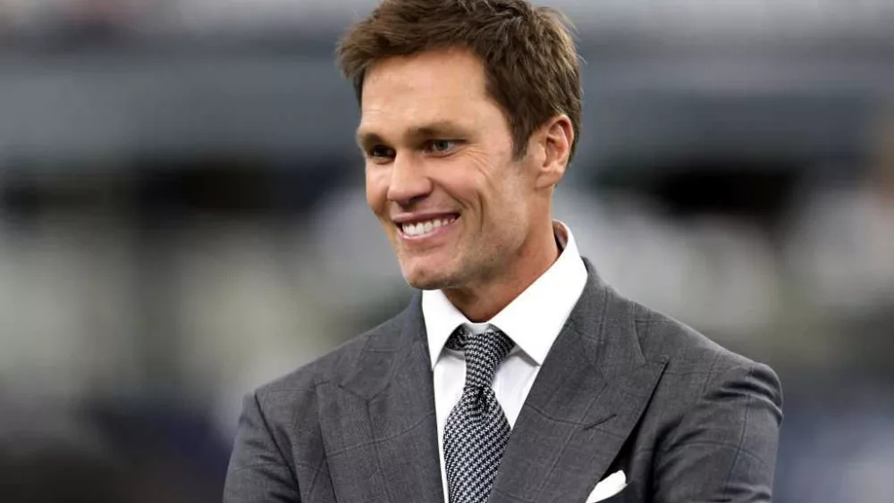 Tom Brady joins Las Vegas Raiders ownership group