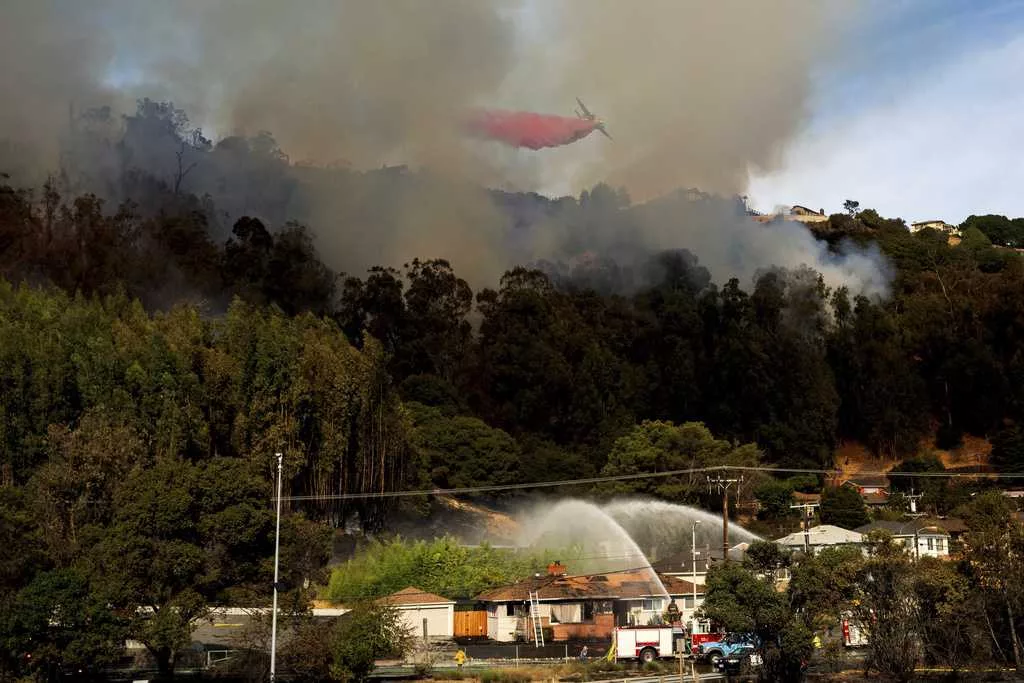 Hundreds ordered to evacuate from fast-moving Northern California fire, official says