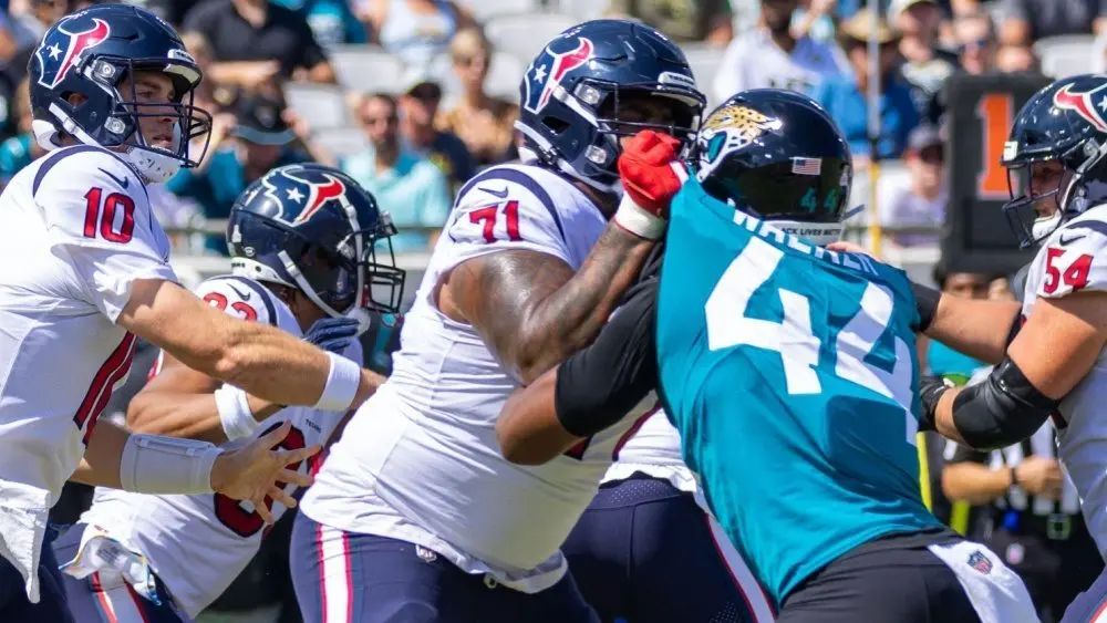 #71 TYTUS HOWARD # 44 TRAVON WALKER at HOUSTON TEXANS VS JACKSONVILLE JAGUARS OCTOBER 9^ 2022 at TIAA BANK FIELD JACKSONVILLE FLORIDA D'Avril Grant