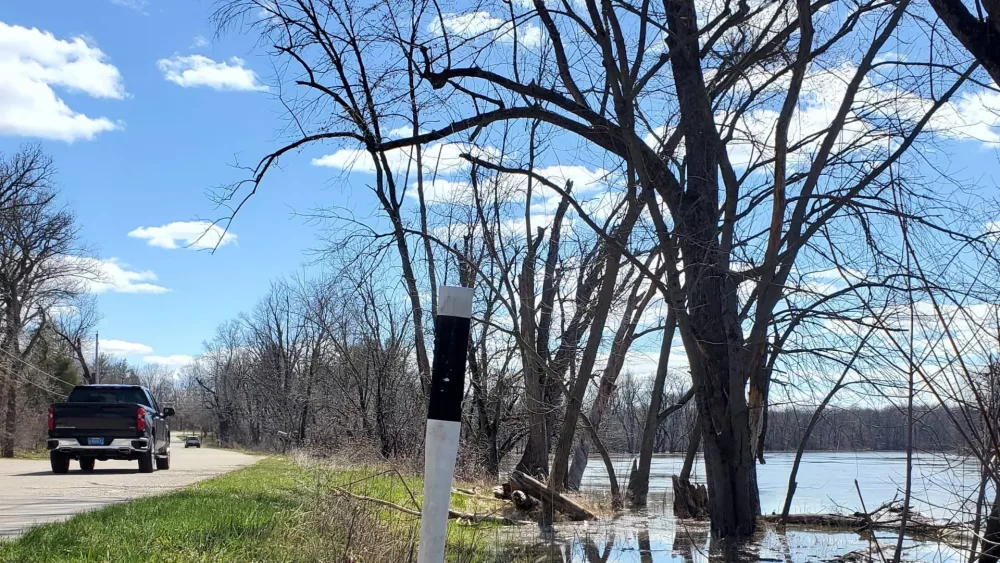 truck-by-rock-river-south-river-road-thumbnail_20240405_143246