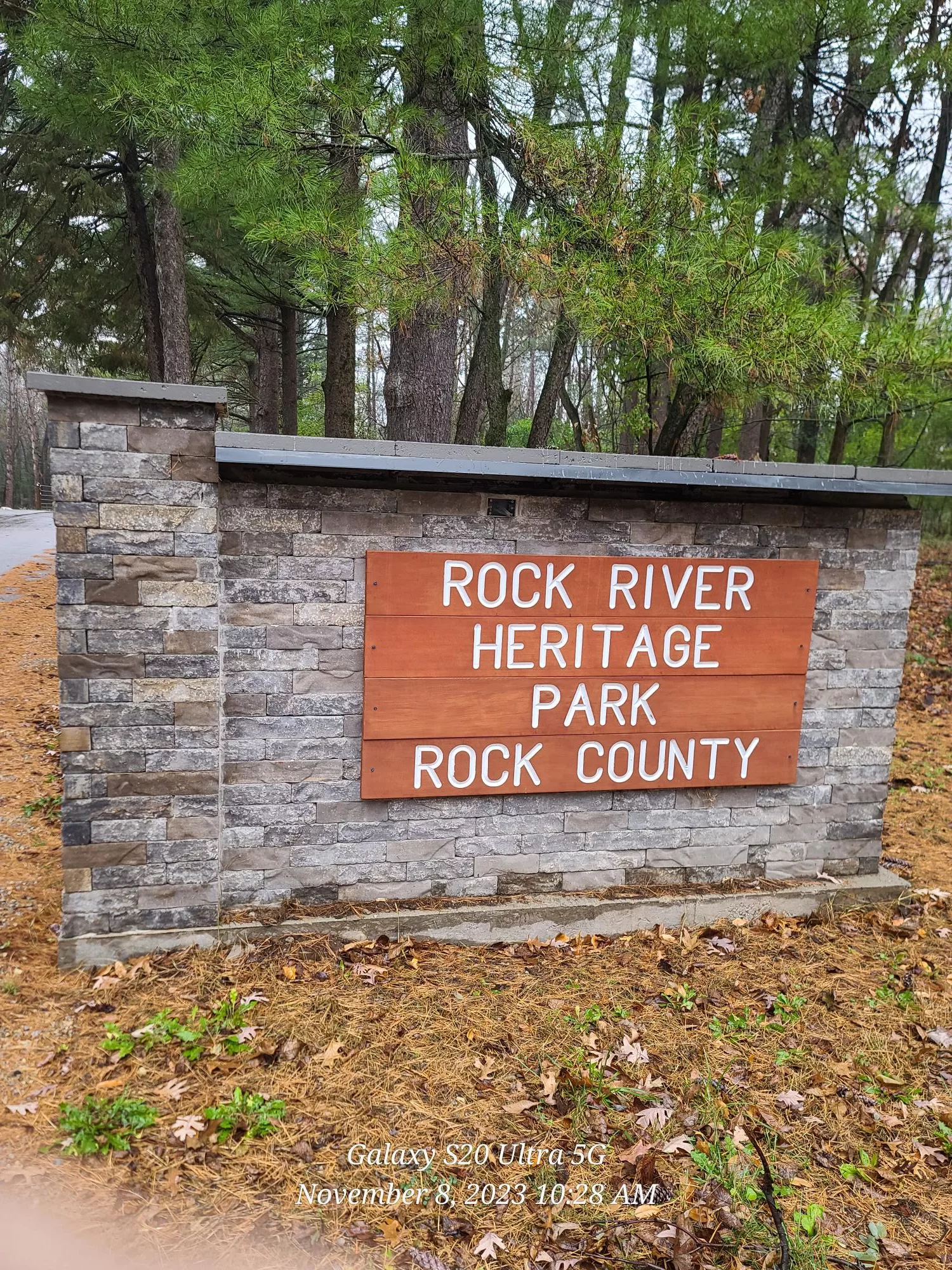 entrance-sign-heritage