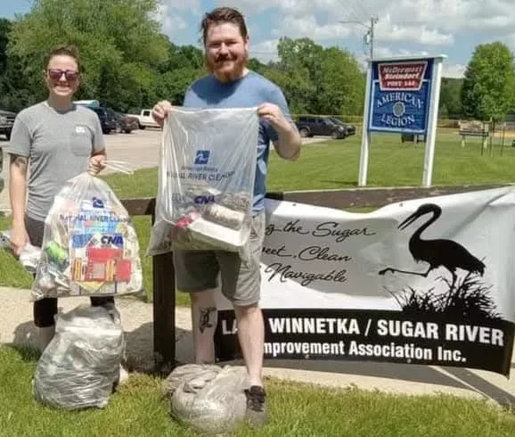 2024volunteersproudlydisplaytheirhaulfromthesugarriver-jpg-3
