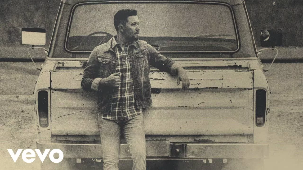 scotty-mccreery-damn-strait