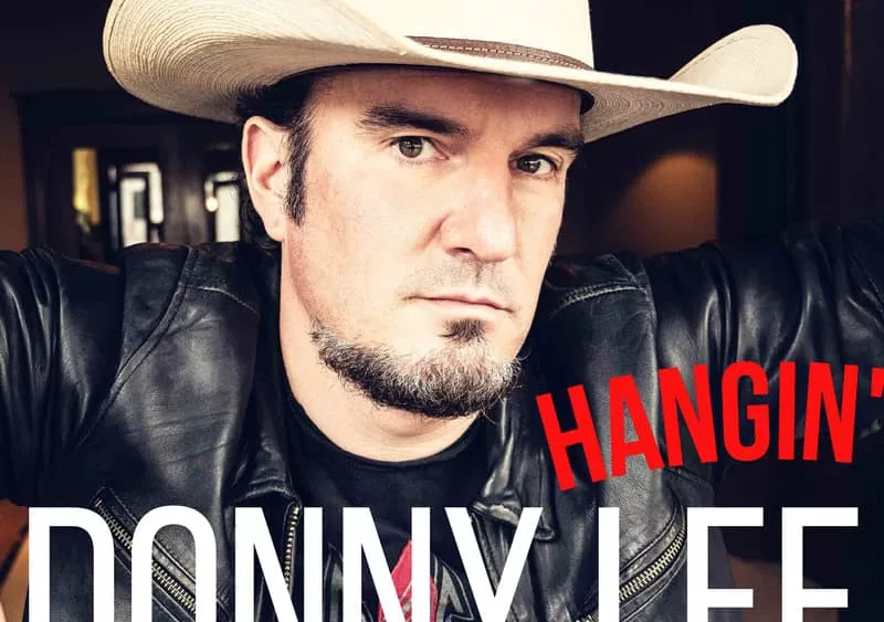donny-lee-hangin