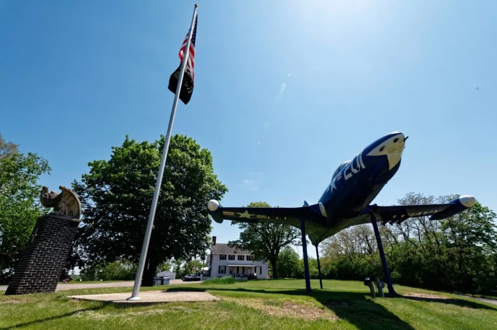 0-advertising-vfw-front-jet-small-jpg-2