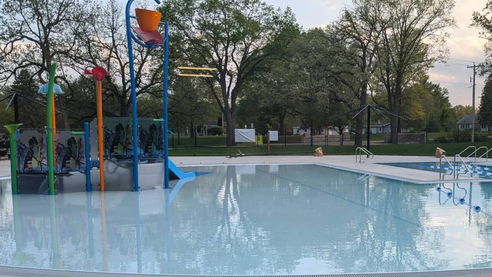 palmer-park-pool-pxl_20250513_2314436742-jpg
