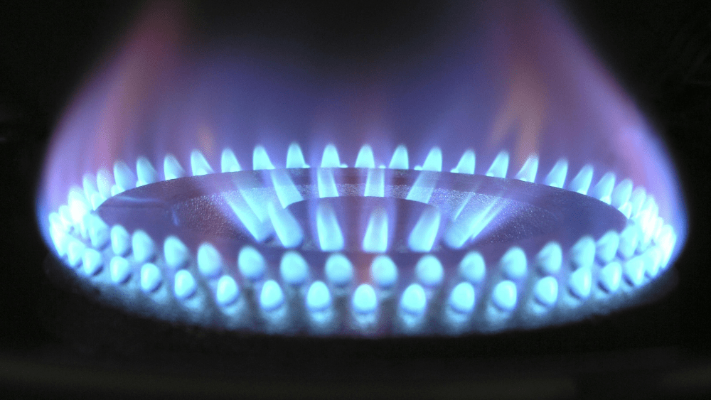 Burning natural gas stove