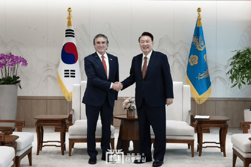 North Dakota Governor Doug Burgum with South Korean President Yoon Suk Yeol.