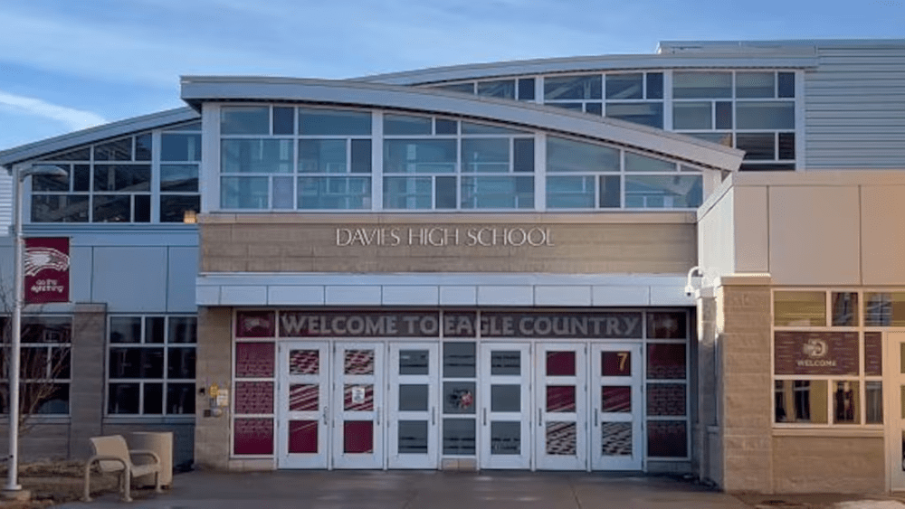 Image of the front of Davies High School in Fargo