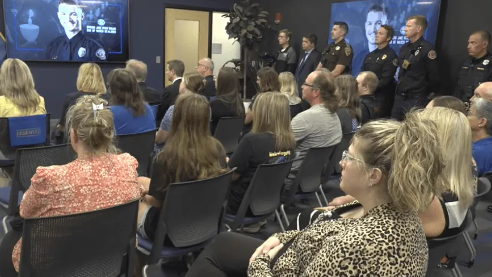 Image of Officer Wallin ceremony in progress