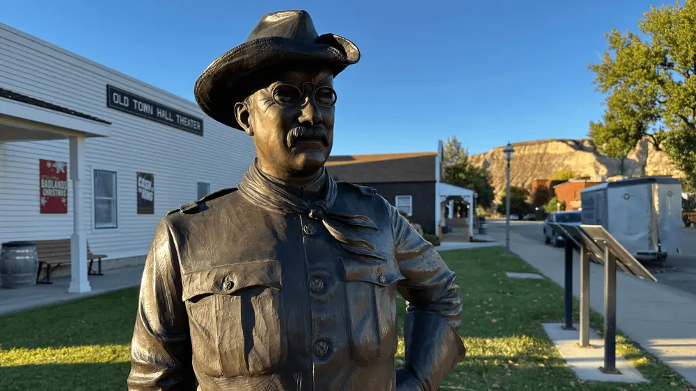 Image of Theodore Roosevelt statue