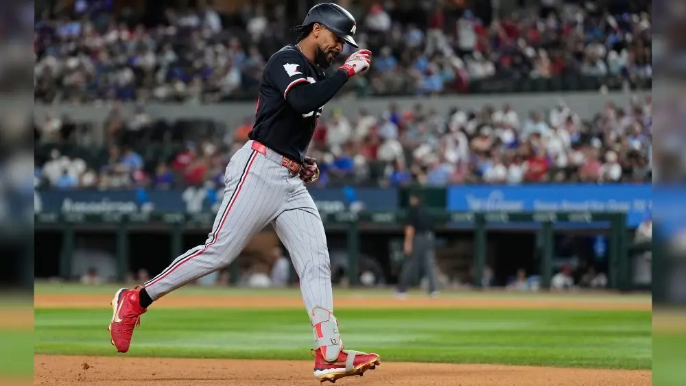 Minnesota Twins' Byron Buxton rounding the bases