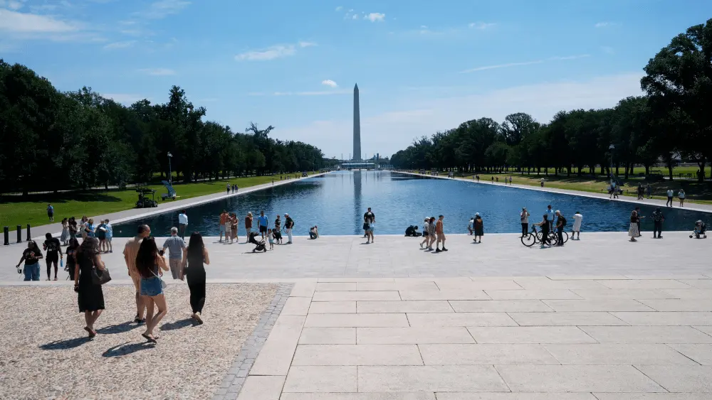 Lincoln Memorial reflecting pool