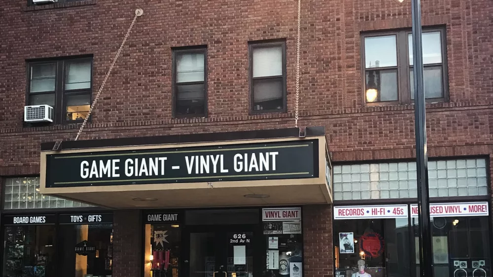 Vinyl Game Giant