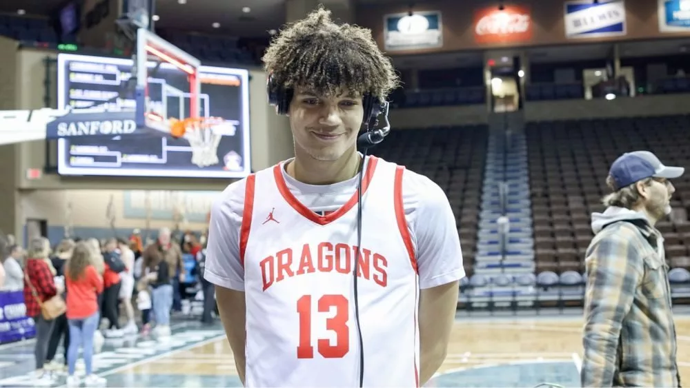 MSUM Men's Basketball freshman forward Shaun Wysocki