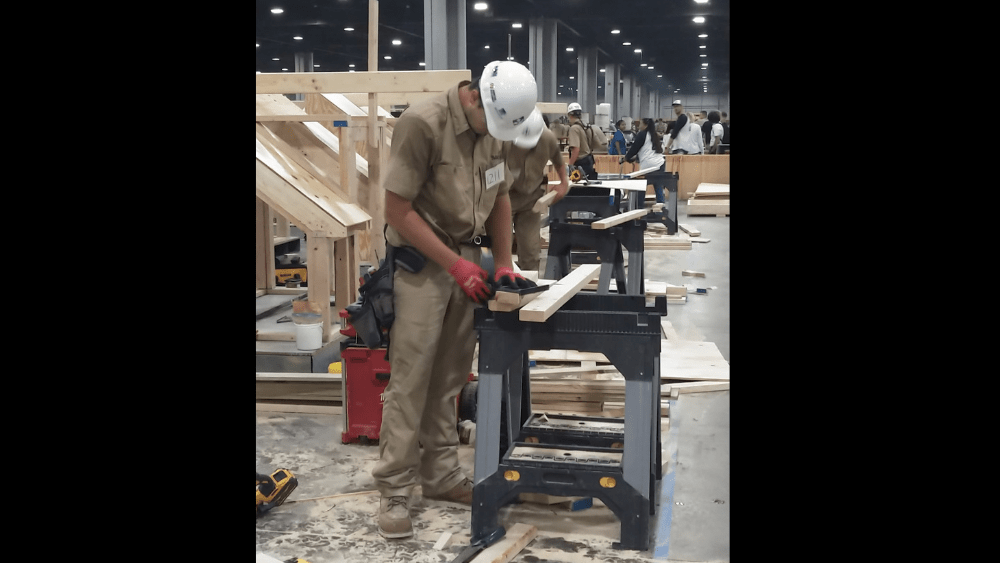 Image of Lance Harter working