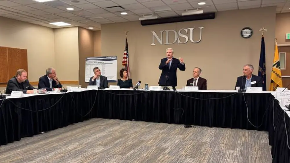 Image of John Hoeven speaking during the roundtable discussion