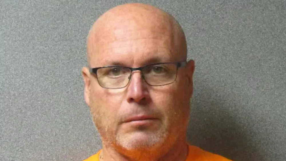 Mugshot of Chad Olson