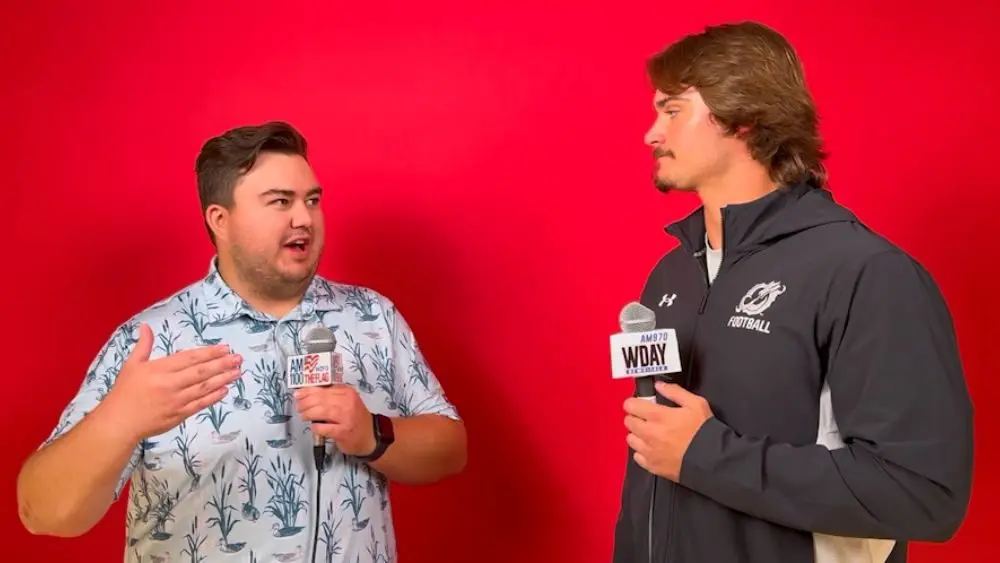 2 guys having a conversation