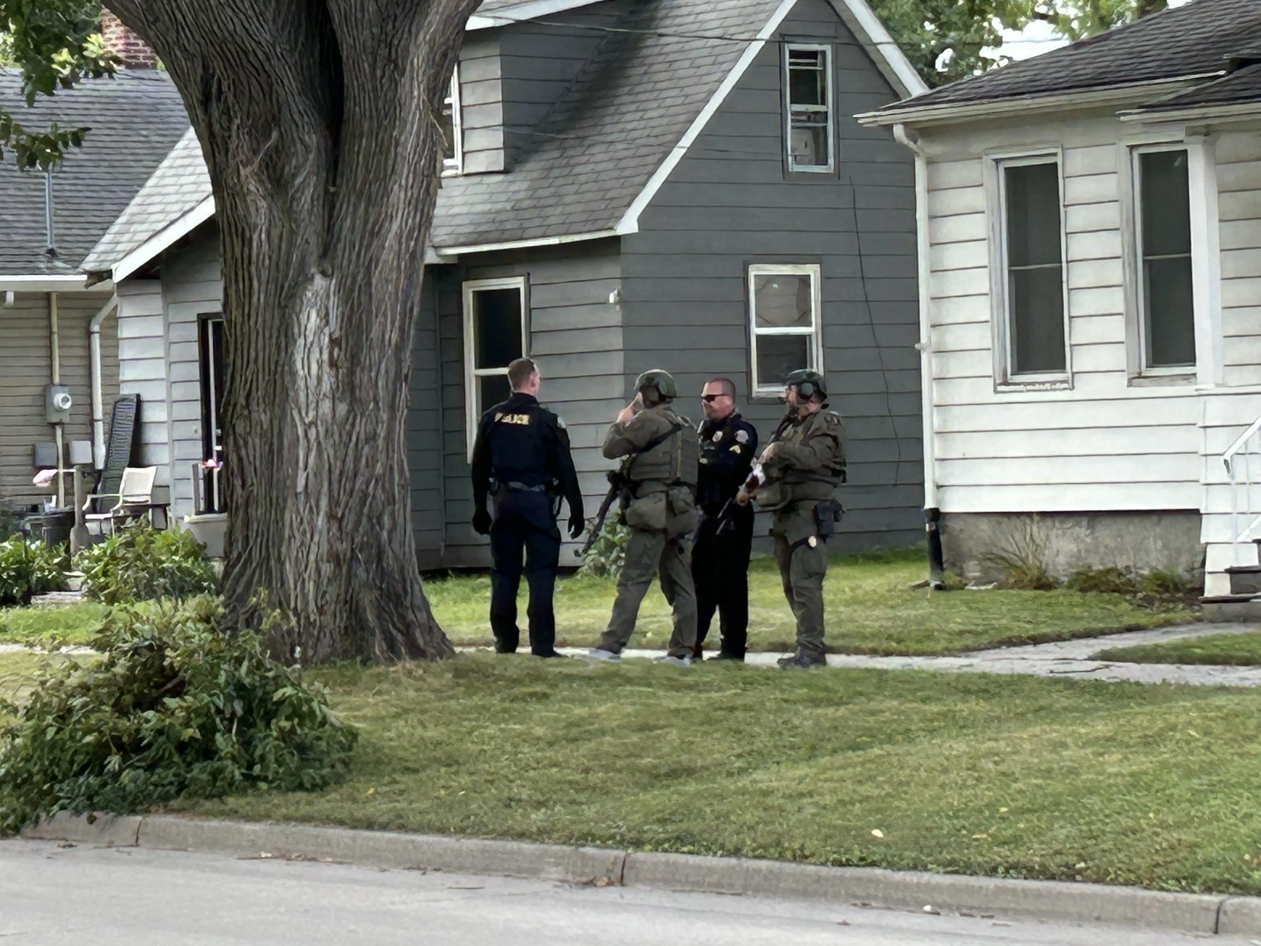 Image of officers