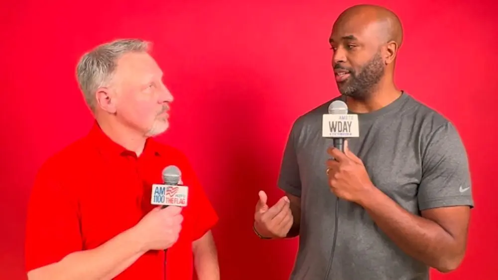 2 guys having a conversation