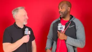 2 guys having a conversation