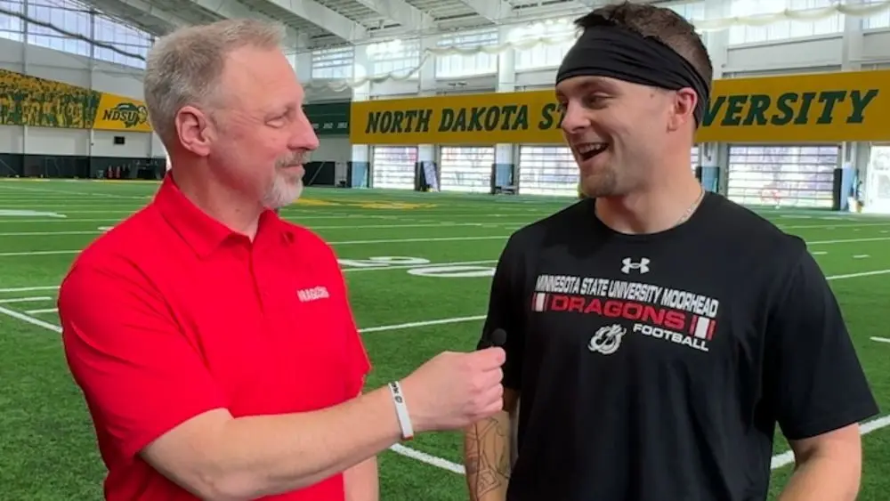 2 guys having a conversation