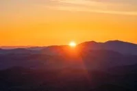 sunset-from-the-swinging-bridge_photo-by-leslie-restivo_courtesy-of-grandfather-mountain-stewardship-foundation-e1712081351162