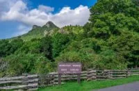 grandfather-mountain-peaks_view-from-half-moon-overlook_photo-by-todd-bush-e1676472539841