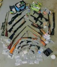 guns-e1698654153167