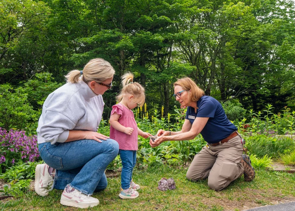 gmsf_naturalist-and-family_photo-courtesy-of-grandfather-mountain-stewardship-foundation