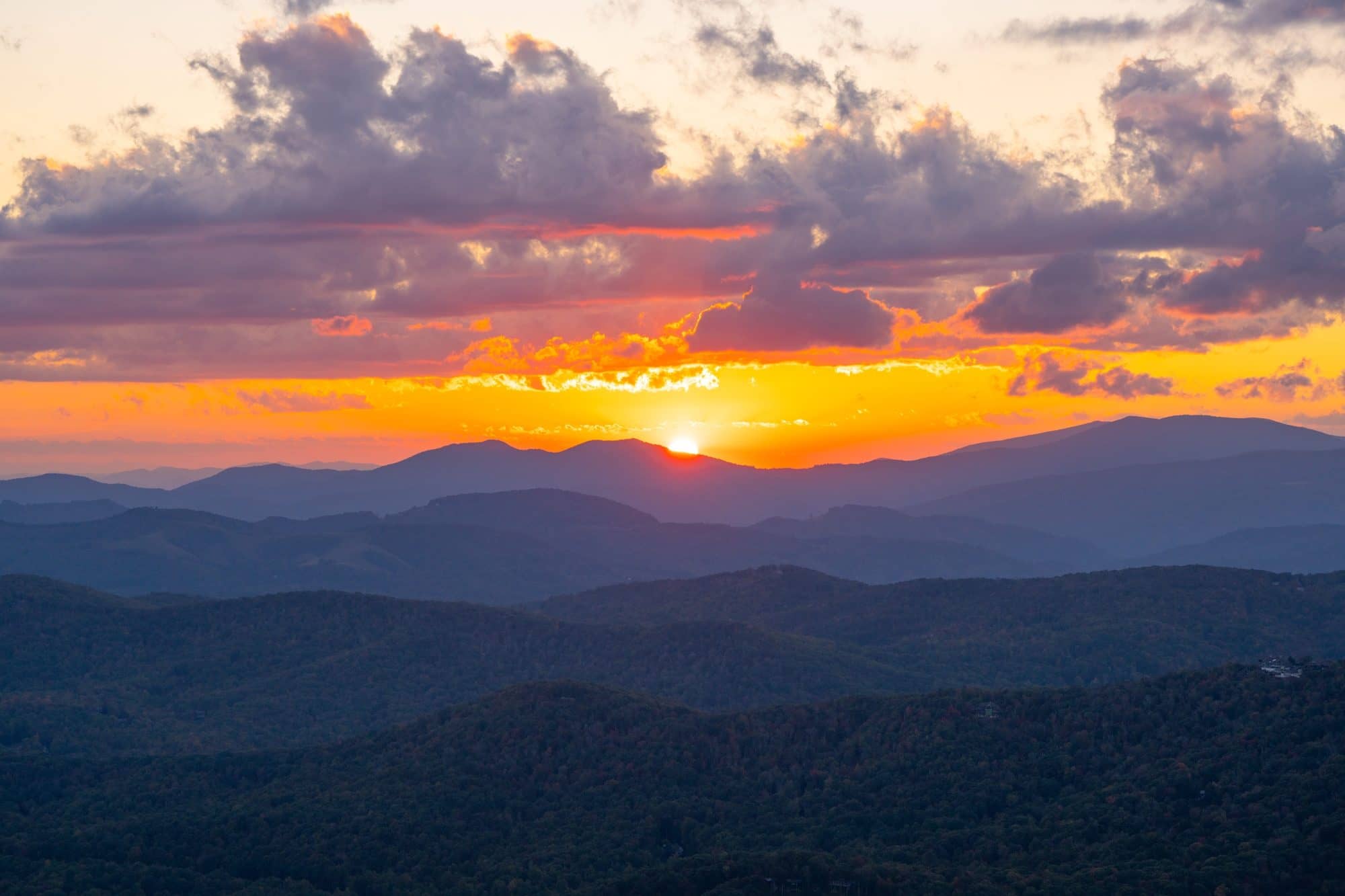 gmsf_grandfather-by-night_sunset_photo-by-leslie-restivo_courtesy-of-grandfather-mountain-stewardship-foundation