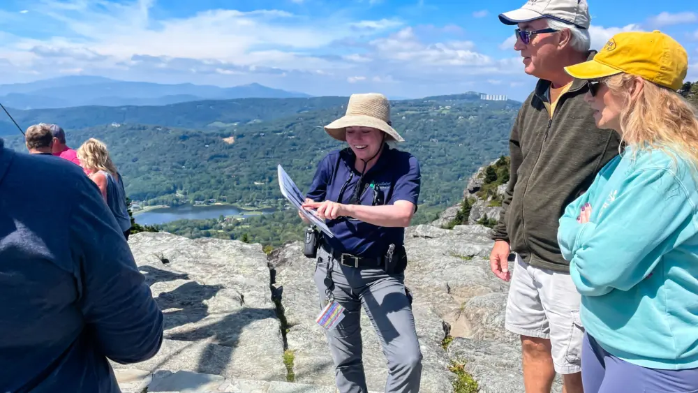 gmsf_hawk-watch-visitors_photo-by-monty-combs_courtesy-of-grandfather-mountain-stewardship-foundation