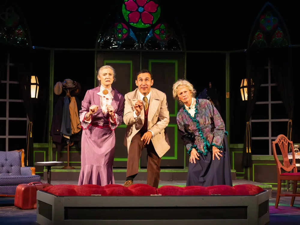arsenic-and-old-lace-at-parkway-playhouse-pr