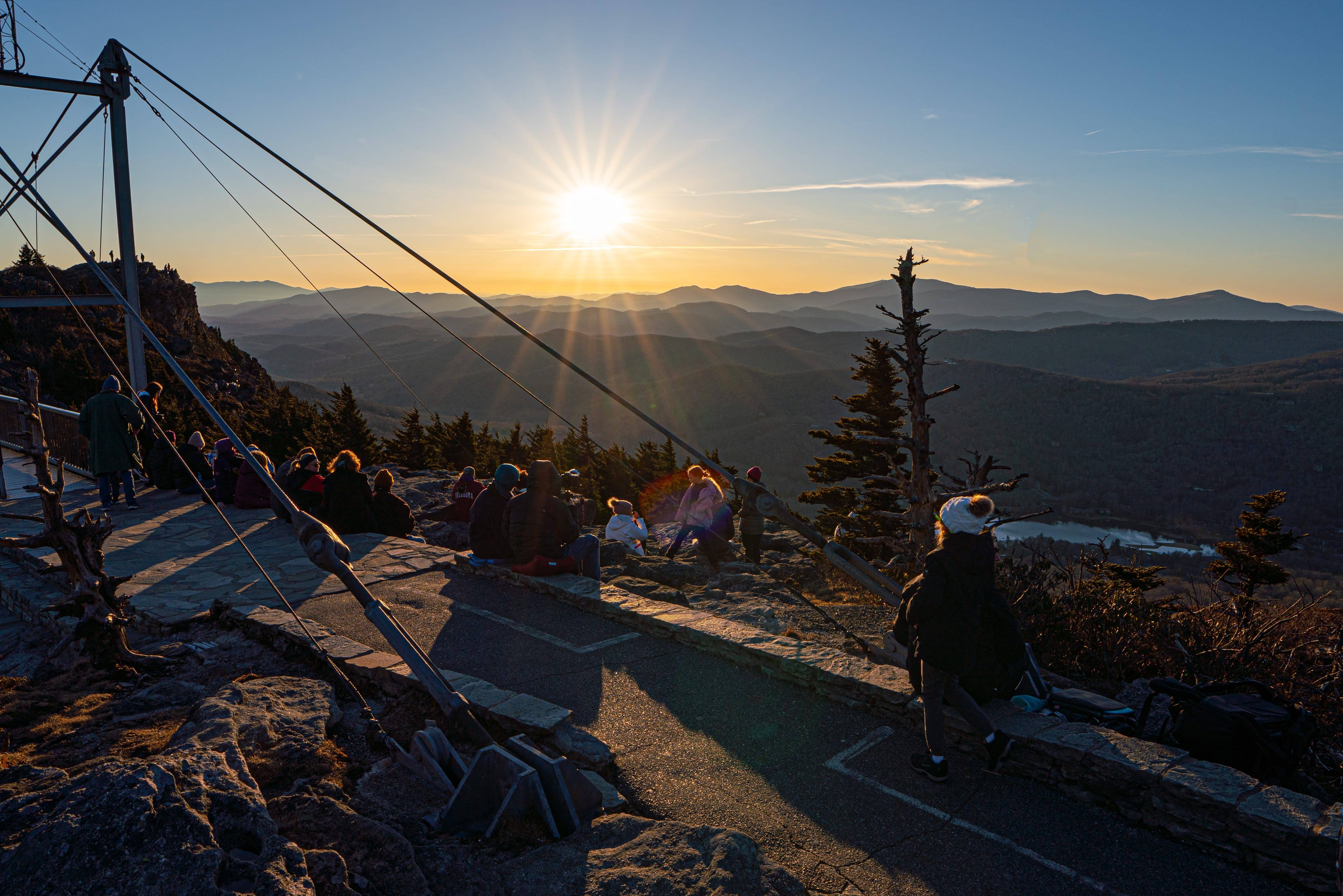 gmsf_sunrise-and-sunset-event_photo-by-leslie-restivo_courtesy-of-grandfather-mountain-stewardship-foundation-1