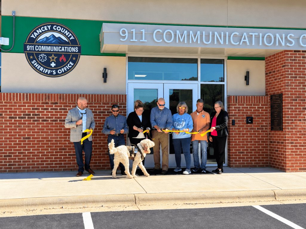 Wtwoe Yancey 911 Communications Ribbon Cutting | WKYK