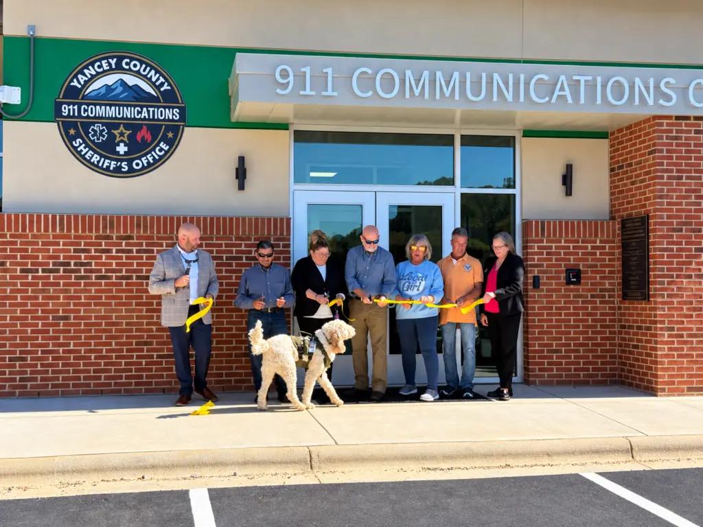 Ribbon Rescue Yancey 911 Communications Ribbon Cutting | WKYK