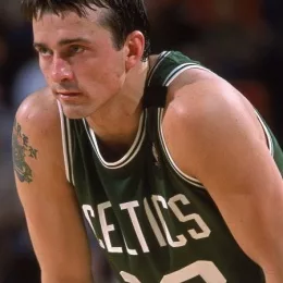 120223011107-nba-chris-herren