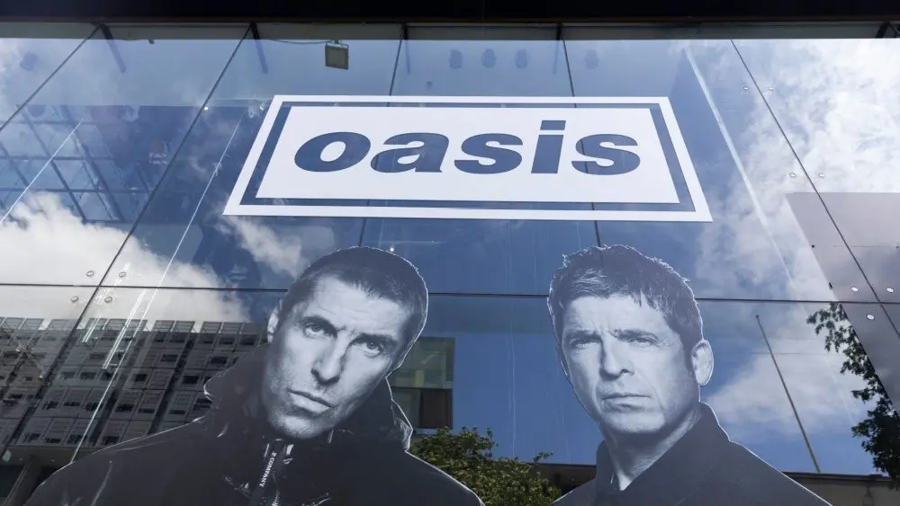 Oasis to reissue first live album ‘Familiar to Millions’ in celebration of 25th anniversary