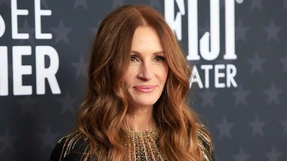 Julia Roberts at the 28th Annual Critics Choice Awards at Fairmont Century Plaza on January 15^ 2023 in Los Angeles^ CA.