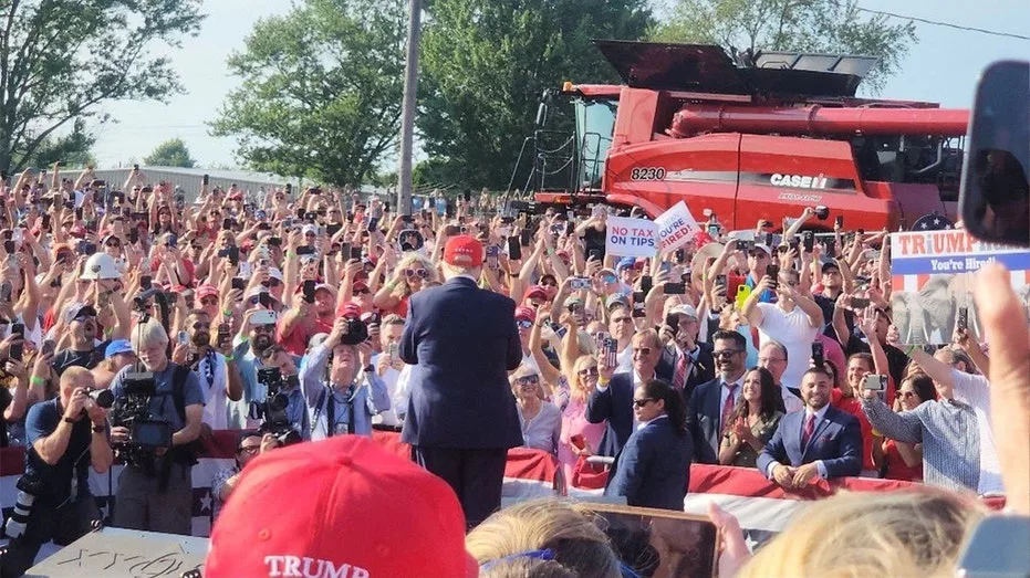 parnell-at-trump-rally43859