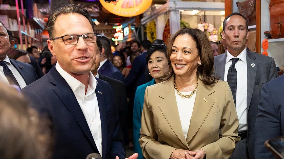josh-shapiro-kamala-harris513867