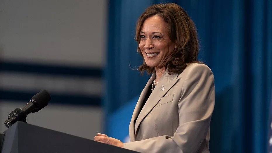 c4ddc2b7-kamala-harris916462